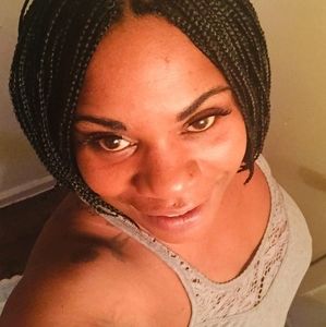 Meet your Posher, Macobi